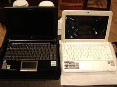 Asus Eee PC 1000HA vs. MSI Wind U100 - 8